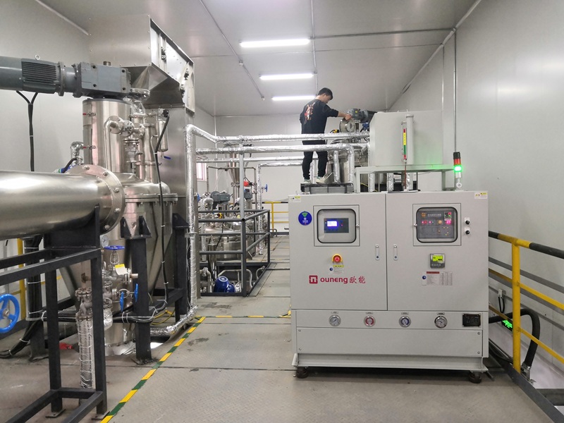 冷热一体机对使用环境温度有要求吗？