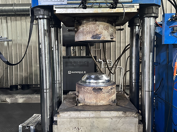 胶囊轮胎压机控温双机一体油模温机