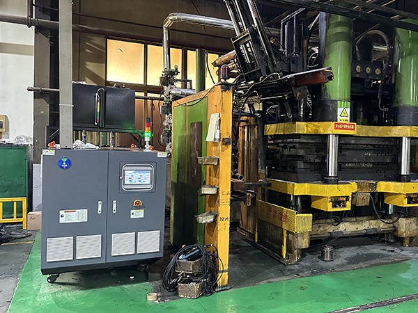 橡胶轮胎生产平板硫化机模温机——应用案例