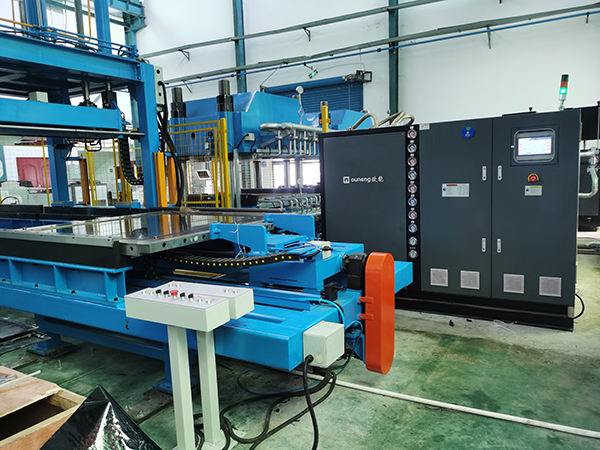 碳纤维板材成型碳纤维热压模温机——应用案例