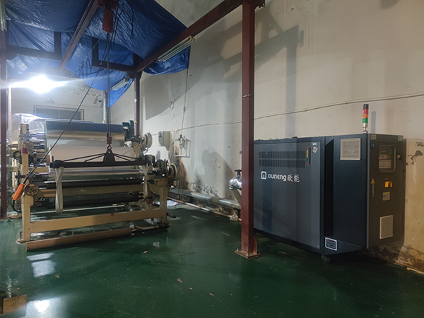 覆膜辊筒模温机