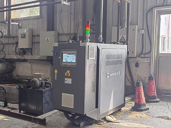 碳纤维成型模温机