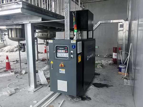 光伏金属粉末反应釜夹套控温模温机——应用案例